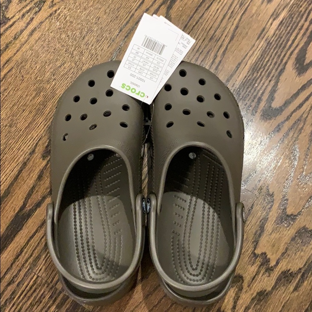 classic crocs